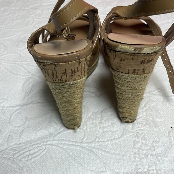 Charles David Tan Wedge Sandal Heels Size 10 - Picture 6 of 6